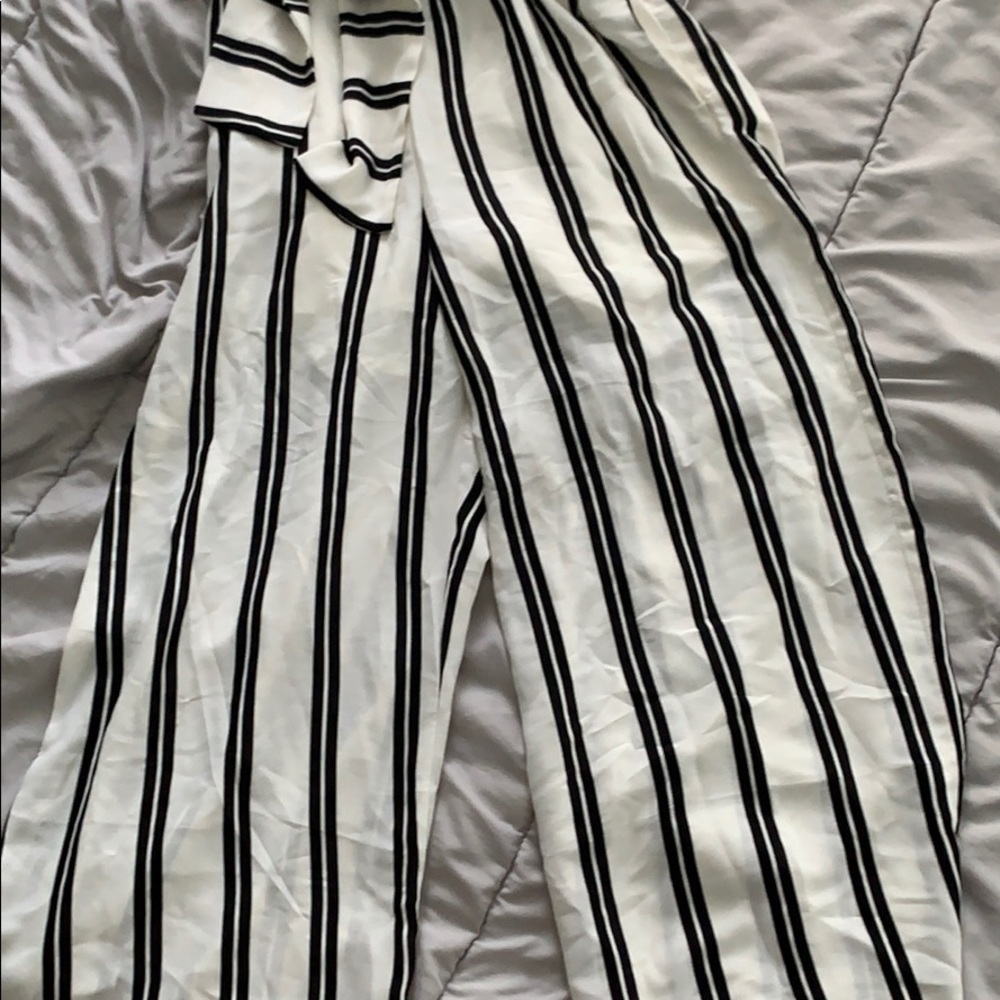 NEW ROMPER - Picture 3 of 5